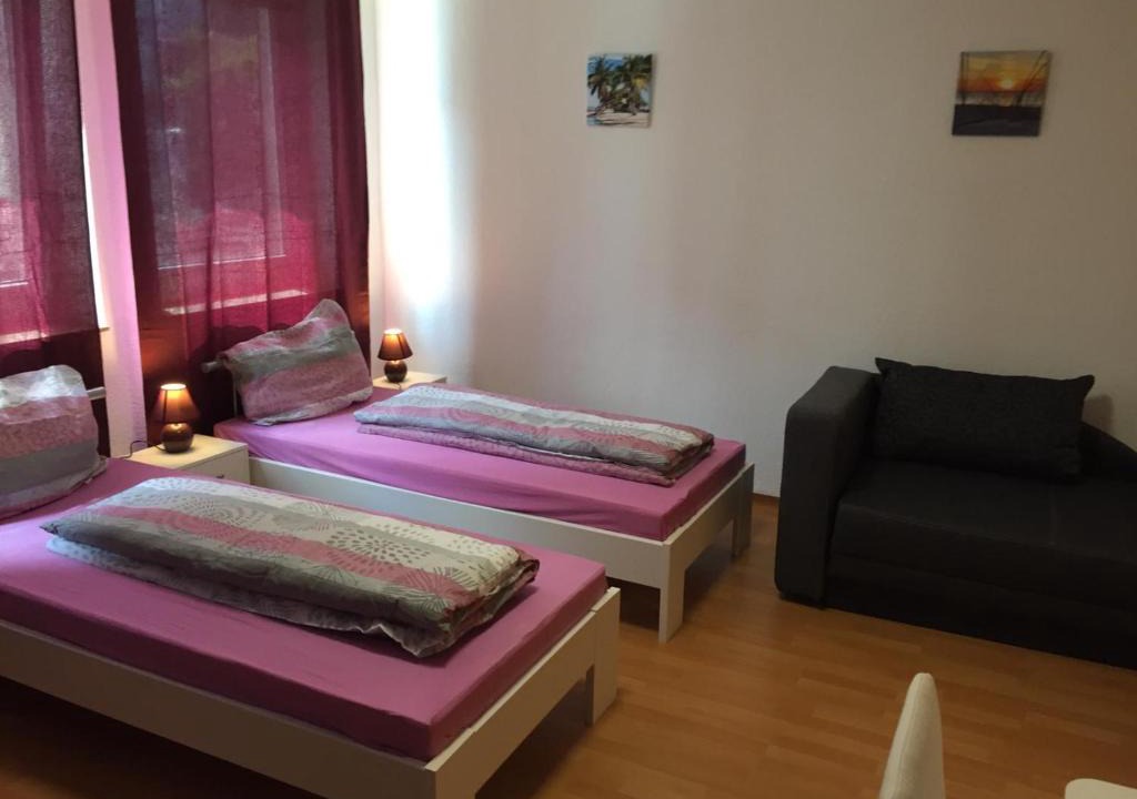 Neue Vorstadt Apartment | Berliner Platz 4