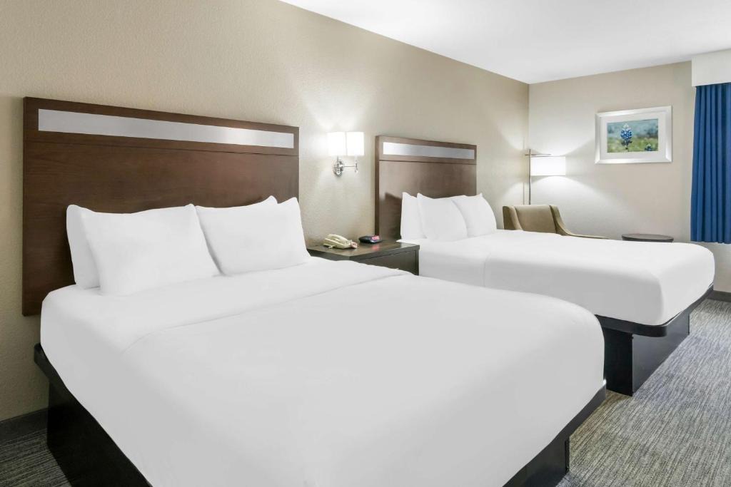 Abilene Hotel | Best Western Abilene Inn & Suites