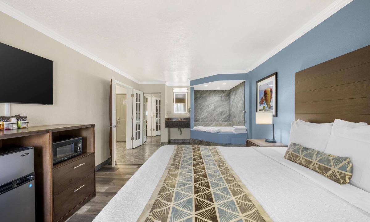 Albuquerque Hotel | Best Western Airport Albuquerque InnSuites Hotel & Suites