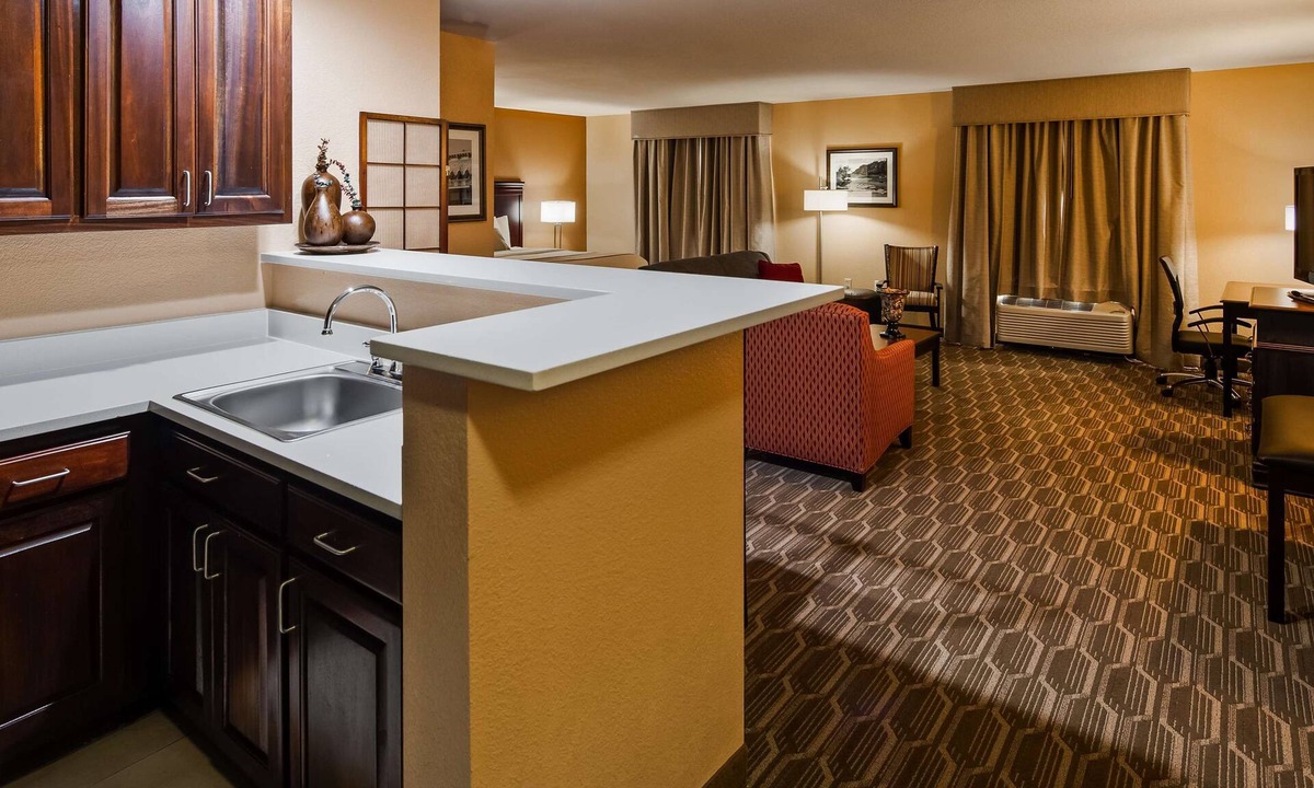 Granbury Hotel | Best Western Granbury Inn & Suites