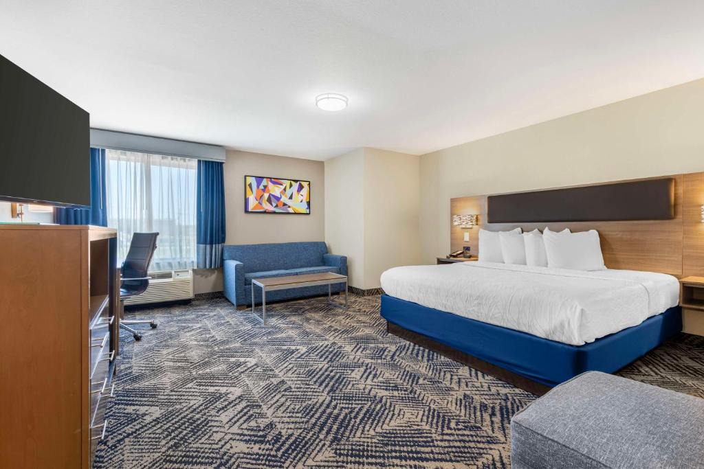 Lewisville Hotel | Best Western Plus Lewisville Flower Mound