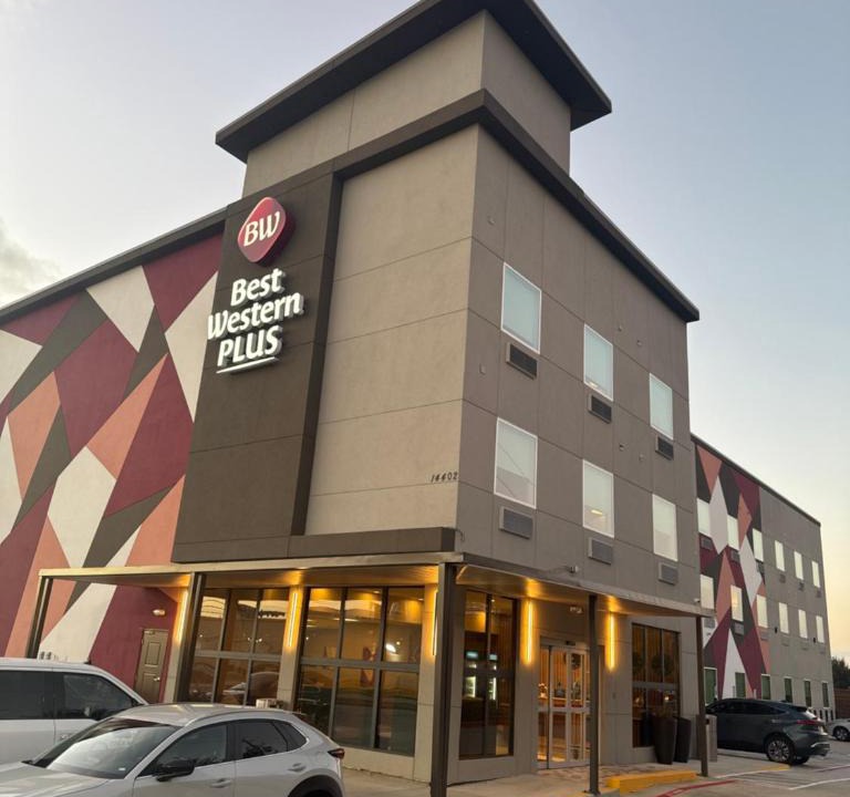 Southeast Houston Hotel | Best Western Plus Pearland/Houston Medical Center Hotel