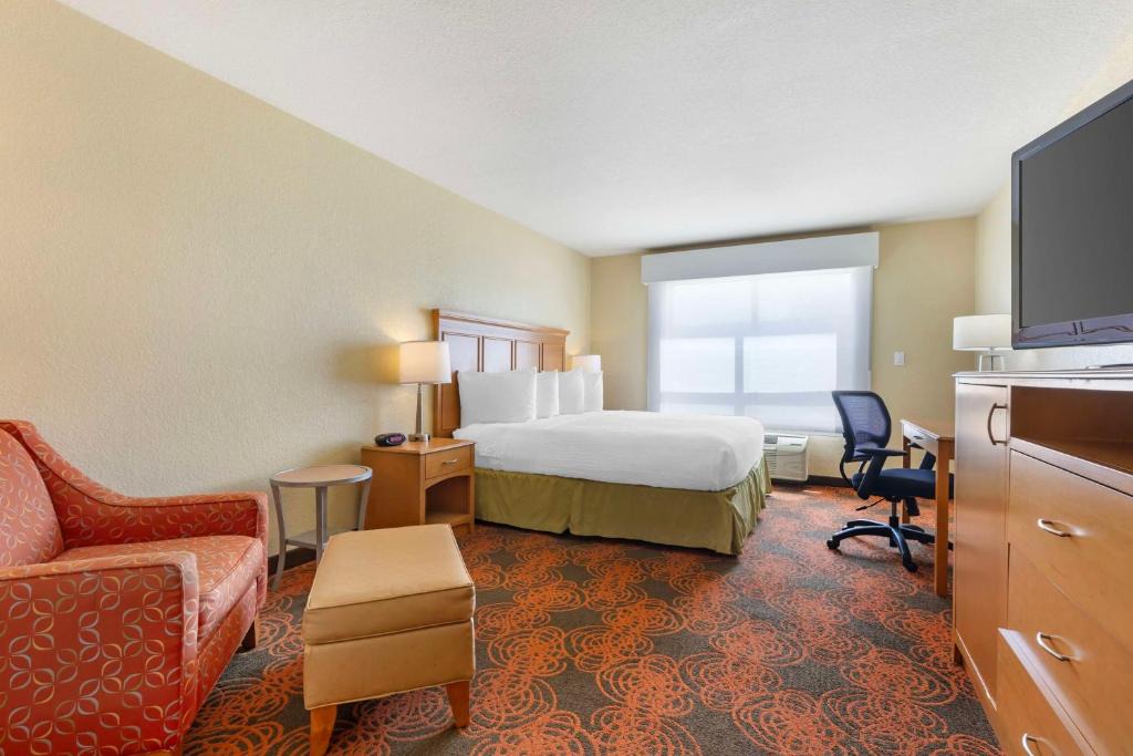 Bellmead Hotel | Best Western Plus Waco North