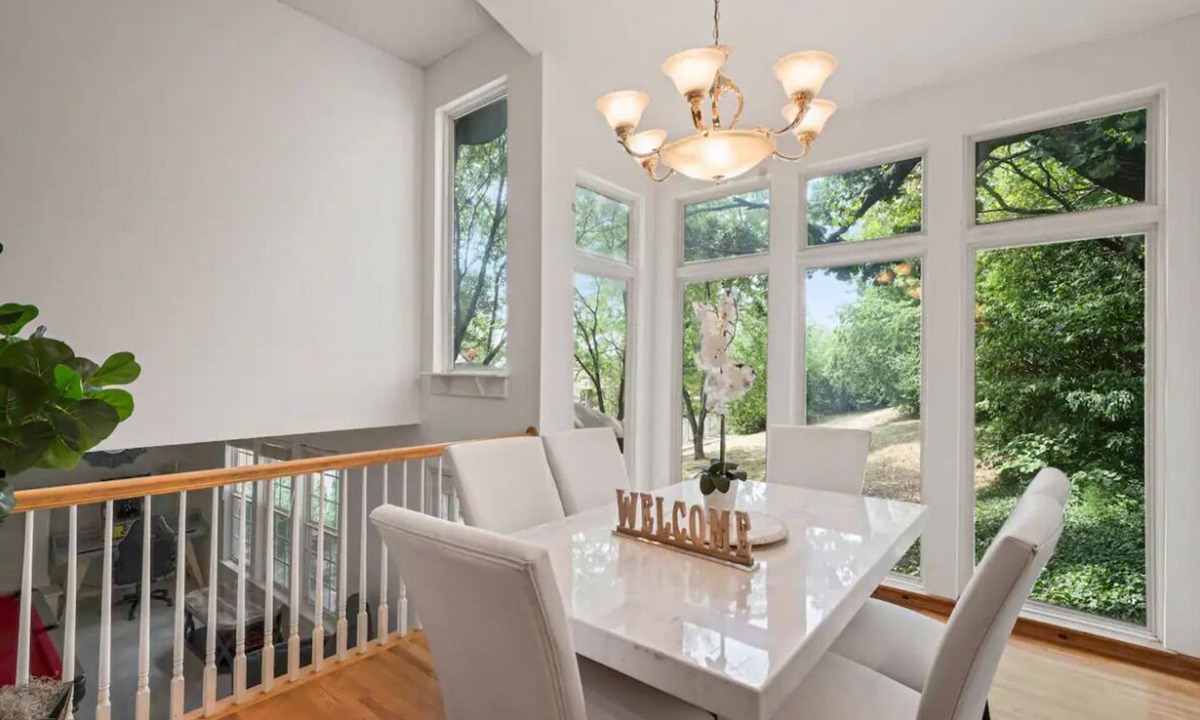 Shawnee House | Big Charming Shawnee Family Home with Game Room-Sleeps 16!