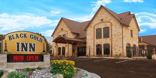 Sweet Home Hotel | Black Gold Inn