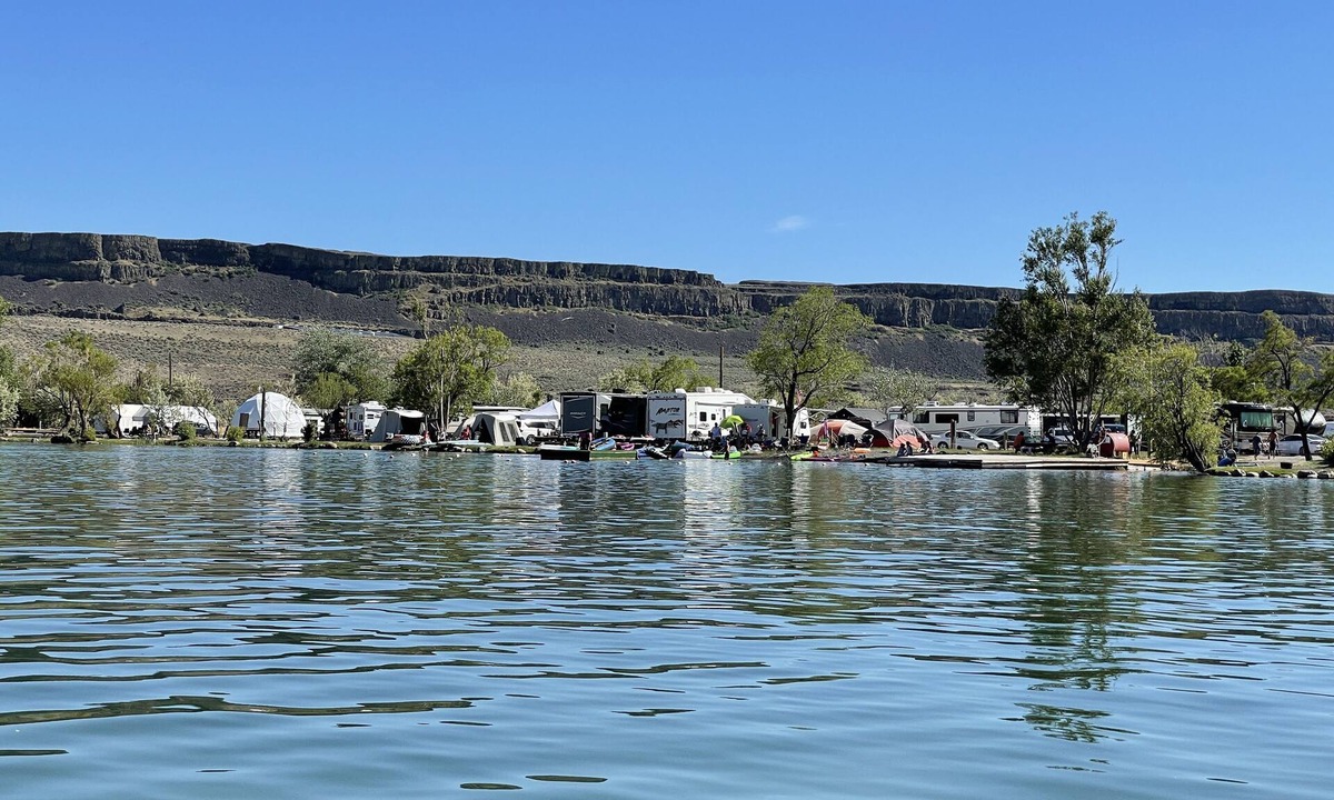 Coulee City RV Rental | Blue Lake Resort