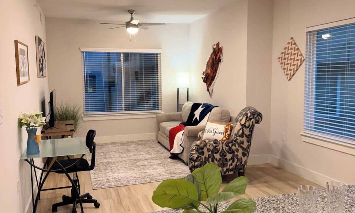 Ennis Apartment | Bluebonnet Escape | Cozy 1BR Near Ennis Trails