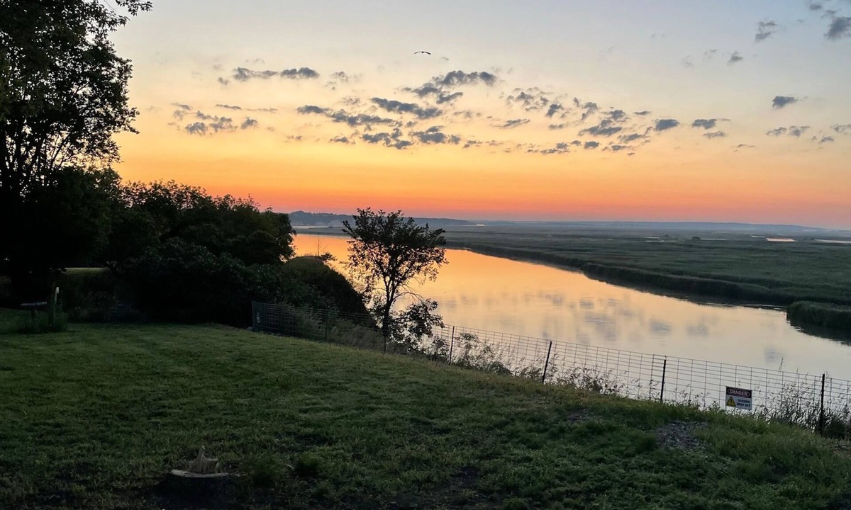 Springfield House | Bluff’s Bend Retreat
