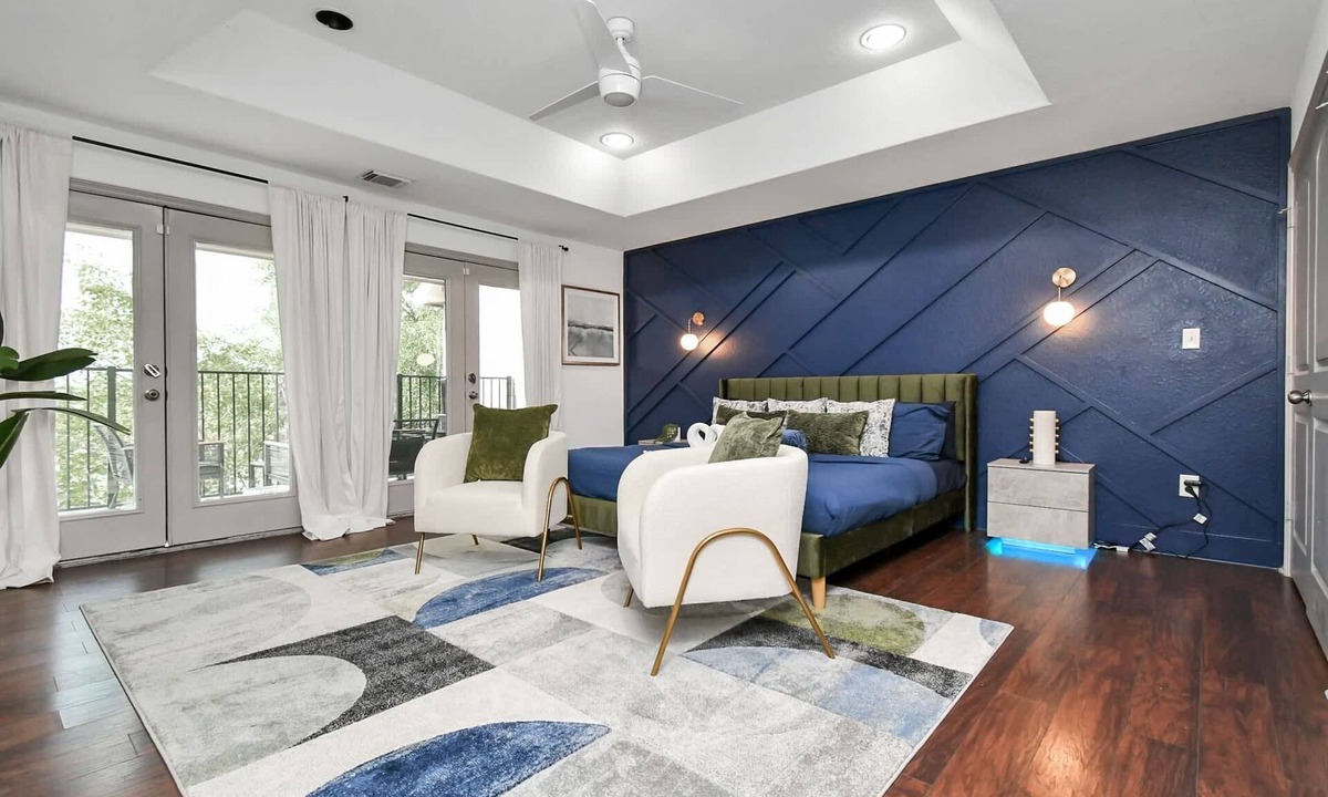 Northside House | Bold 3BR Near Downtown | Wine Wall + Balcony