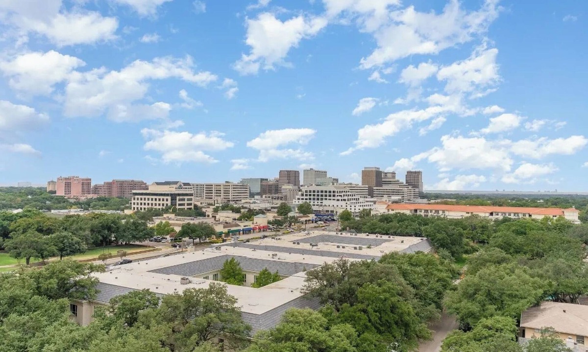Preston Hollow Apartment | BOOKING NOW! New Construction Studio in Dallas for Vacation/Student Visits