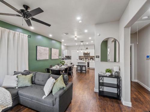 Denver Heights House | Botanical Oasis near Riverwalk - Sleeps 12