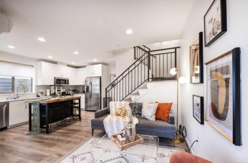 South Park House | Brand New 3B2B Designer Home near SeaTac