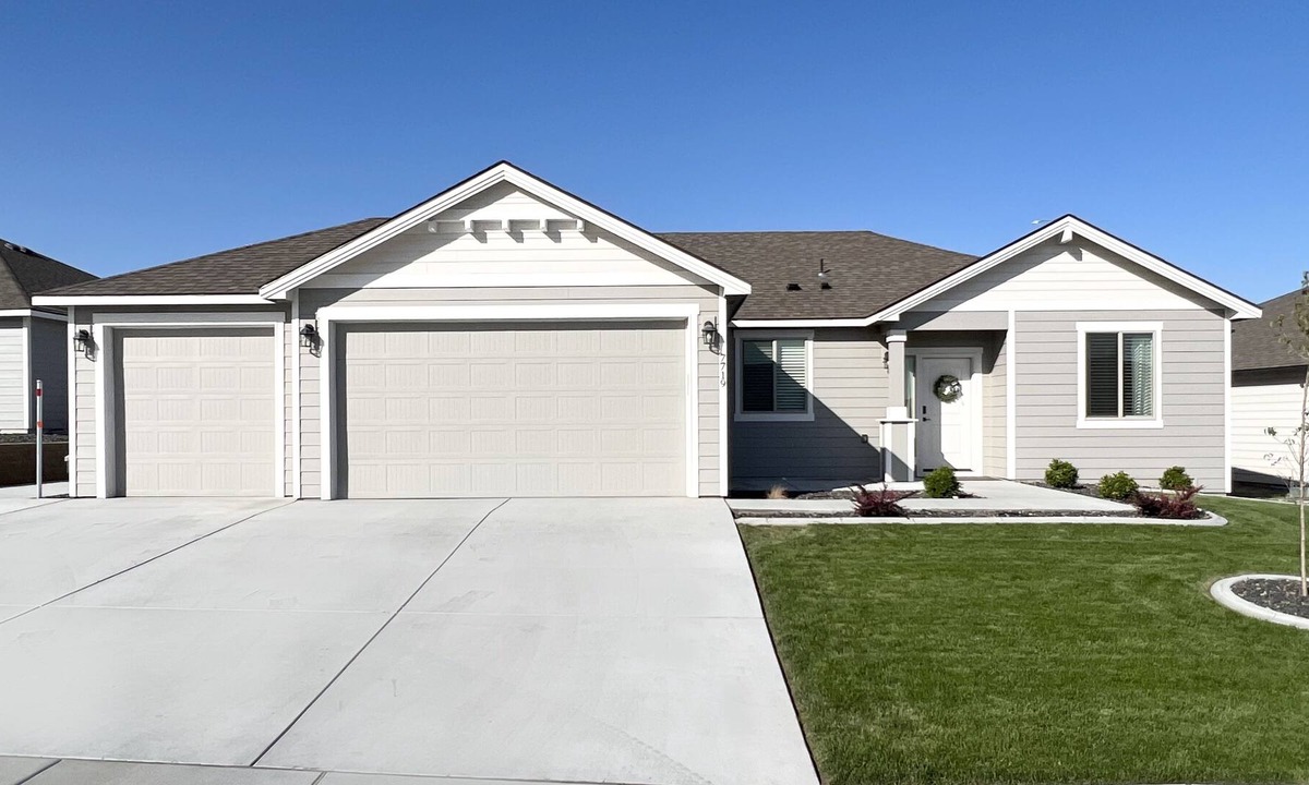 Pasco House | Brand NEW, charming 3 bedroom home in West Pasco!