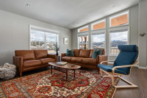 Tabernash House | Brand New Cozy Mountain Retreat - Panoramic Views