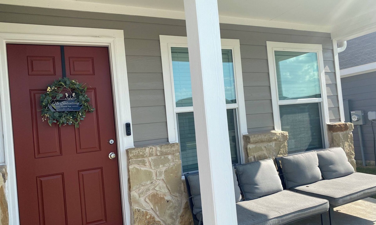 Clear Lake House | Brand New Relaxing Home with Office and Massage Chair in Quiet Neighborhood