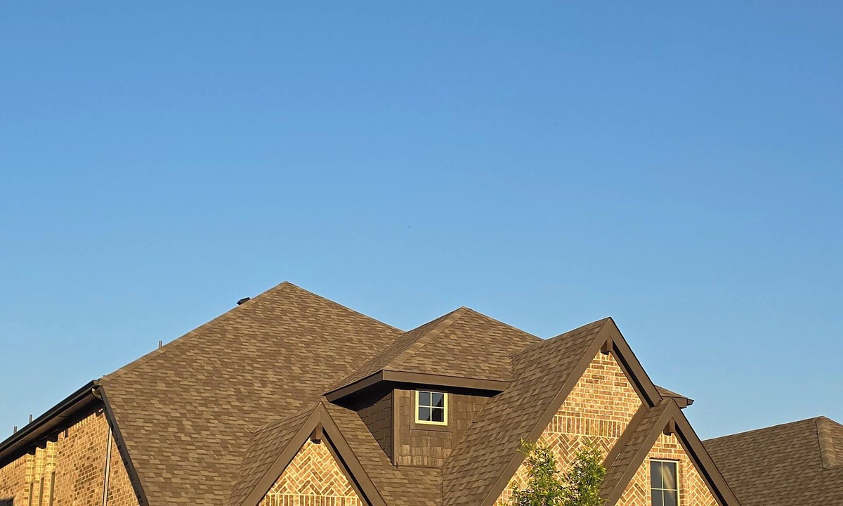 Justin House | Brand New, Spacious, Beautiful 3 Bed Home near Texas Motor Speedway and Outlets