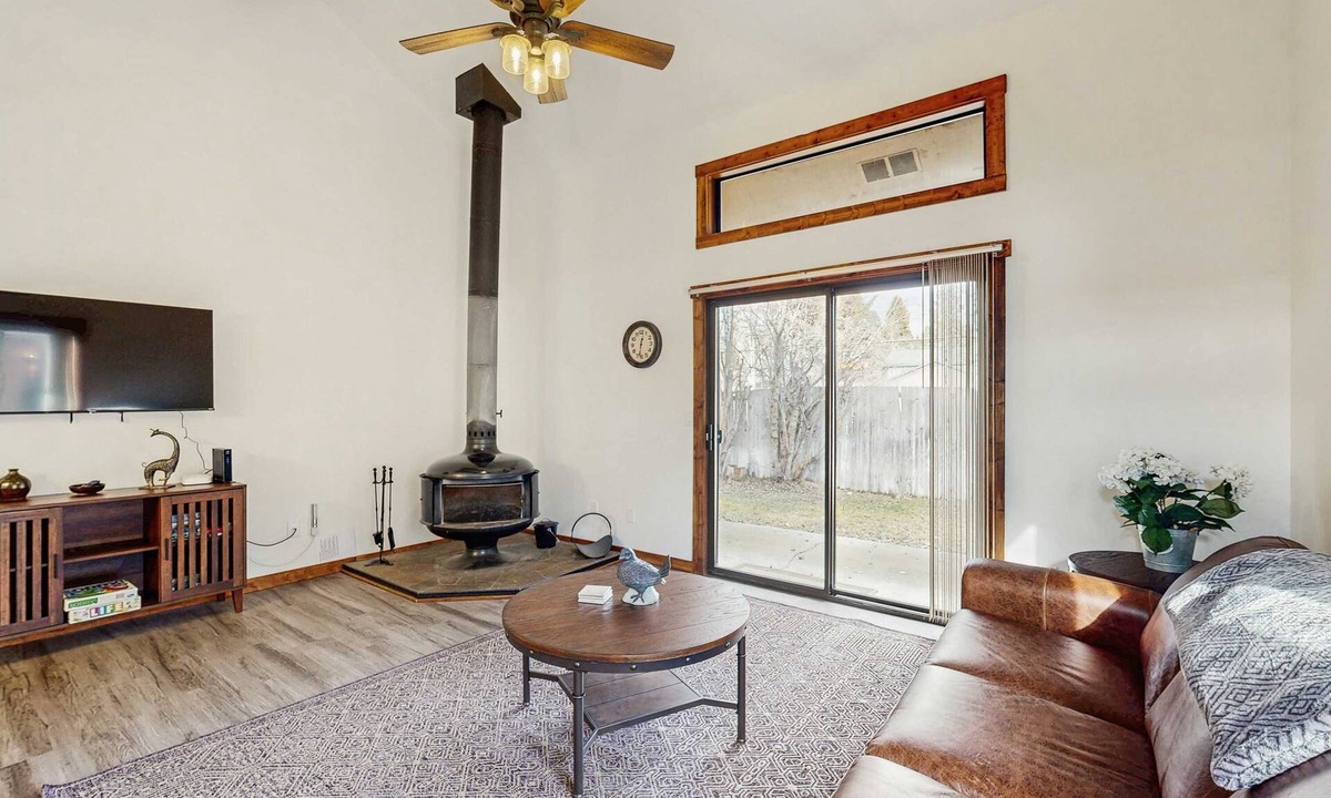 McCall Condo | Bright McCall Condo, Pool, Tennis & Fireplace