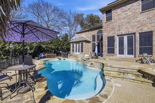 Rowlett House | Brittany House Pool, Arcade, Movie Theater