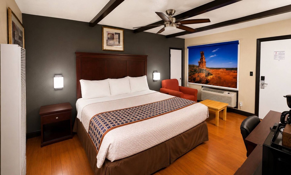 Canyon Hotel | Buffalo Inn Canyon