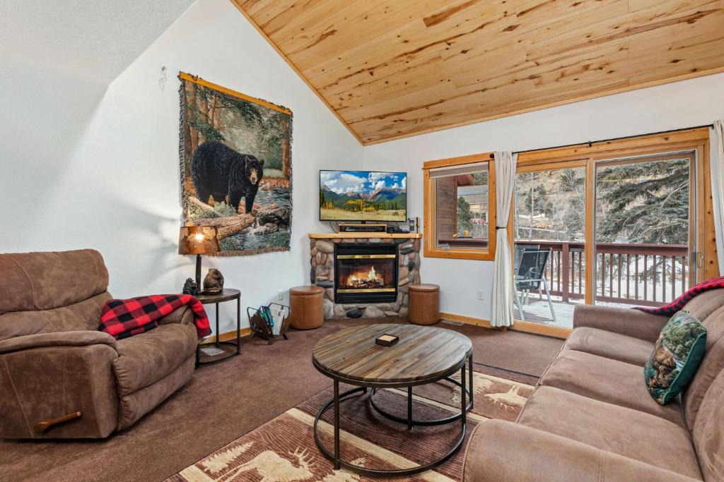 Fall River Estates Apartment | Bugle Pointe A10 by Estes Park Condos