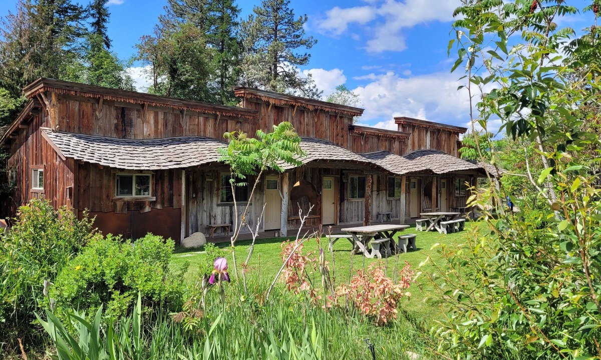 Winthrop Hotel | BunkHouse Inn Rm 1-Dog Friendly, Walk to Downtown Winthrop