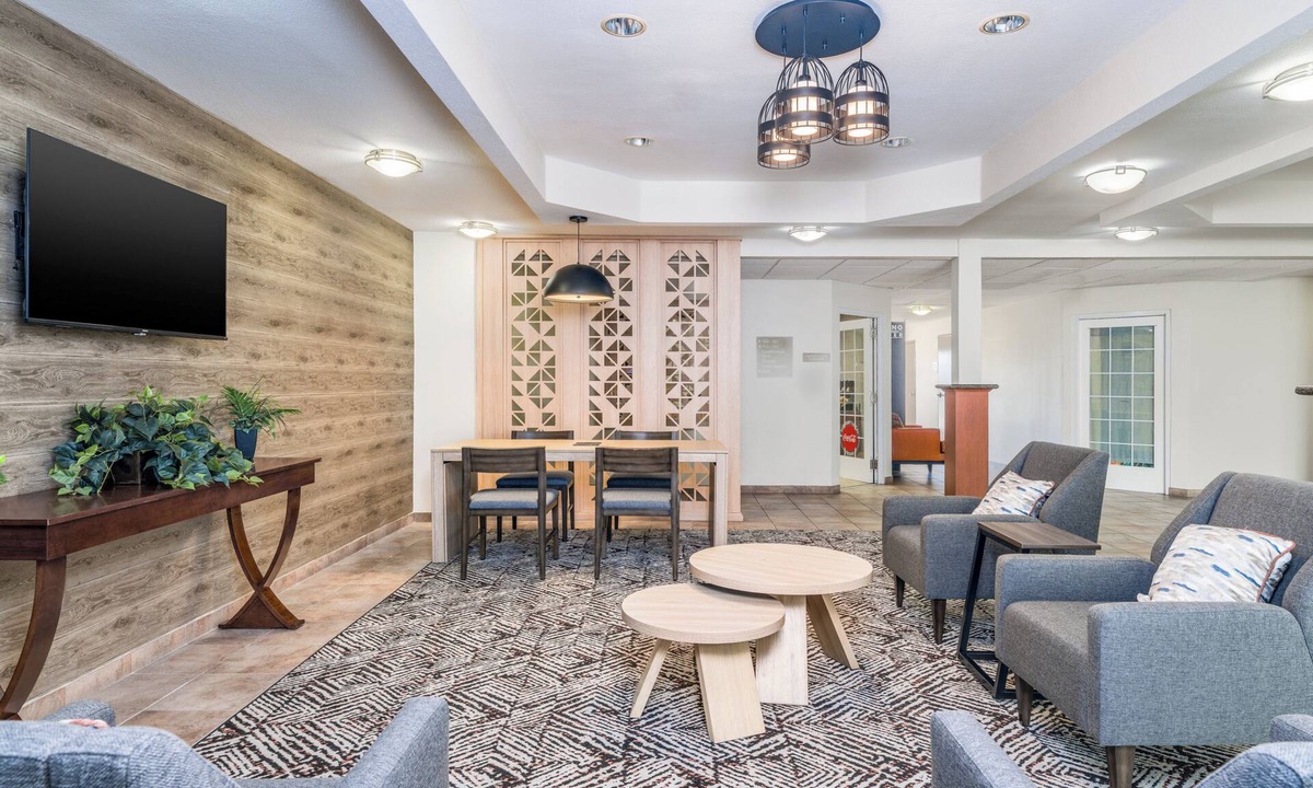 San Antonio Hotel | Candlewood Suites San Antonio NW Near Seaworld by IHG