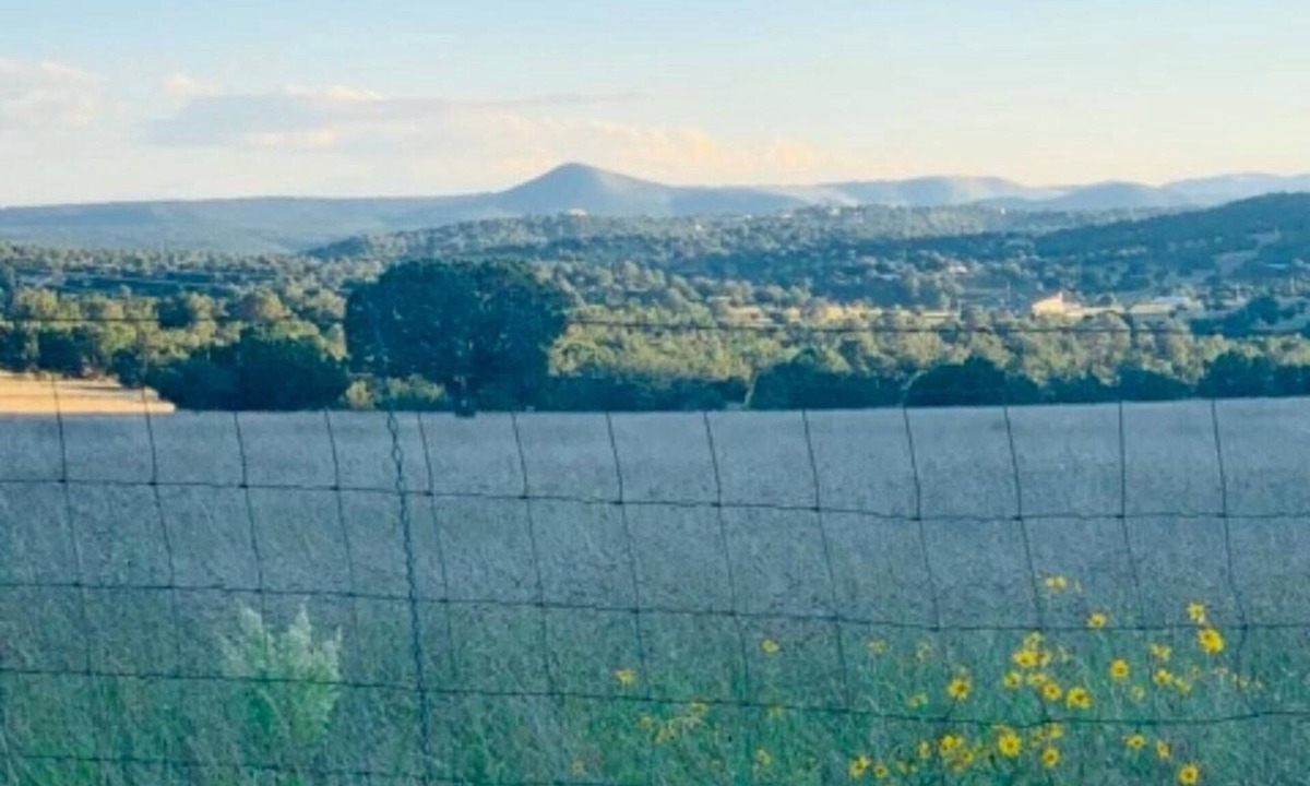 Glencoe House | Capitan Mountain Farmsteadn5 Acre property withnMountain Views everywhere.