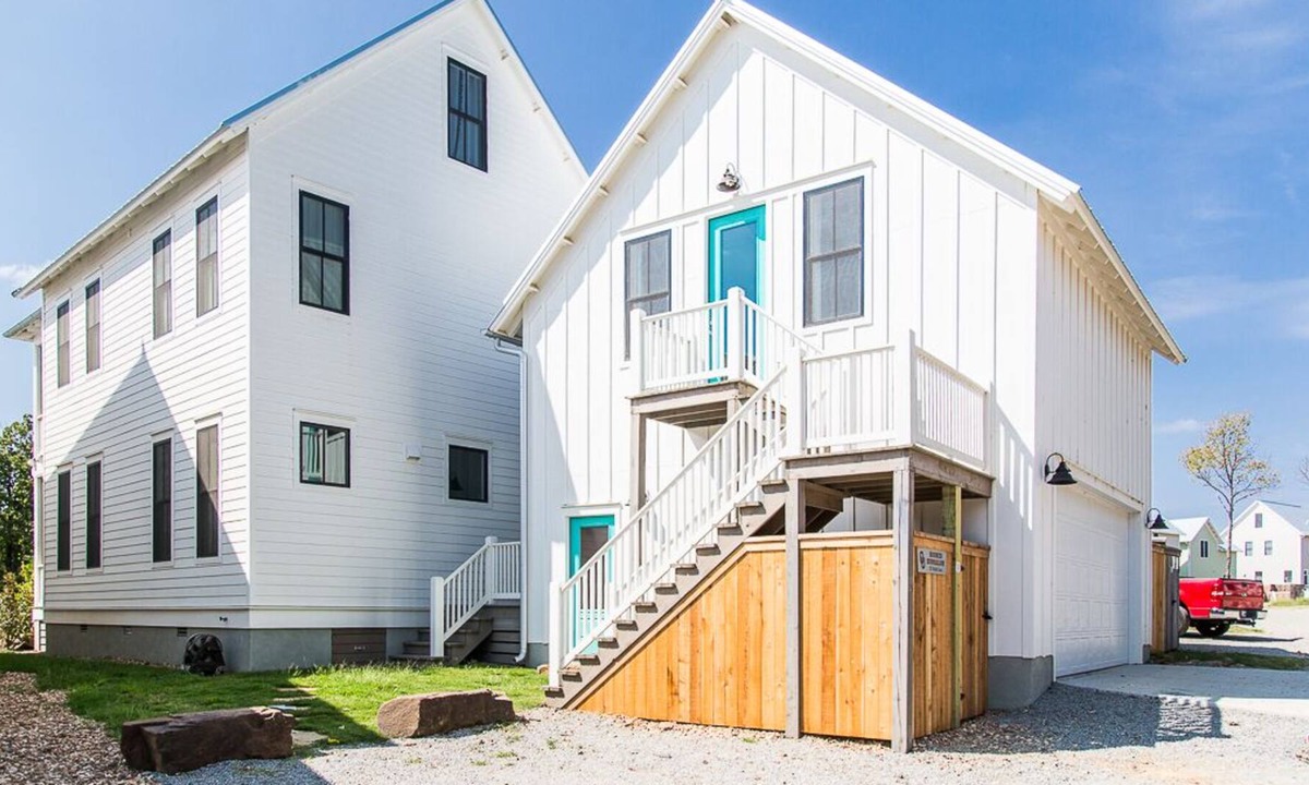 Eufaula Apartment | Carlton Landing! A beautiful apartment on Redbud Park