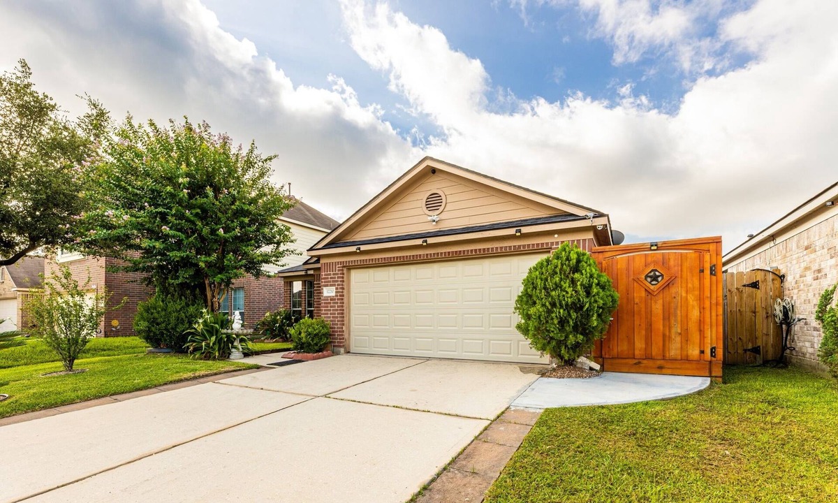 Atascocita House | Casa de Capucine: Timeless Elegance & Grand Interiors.