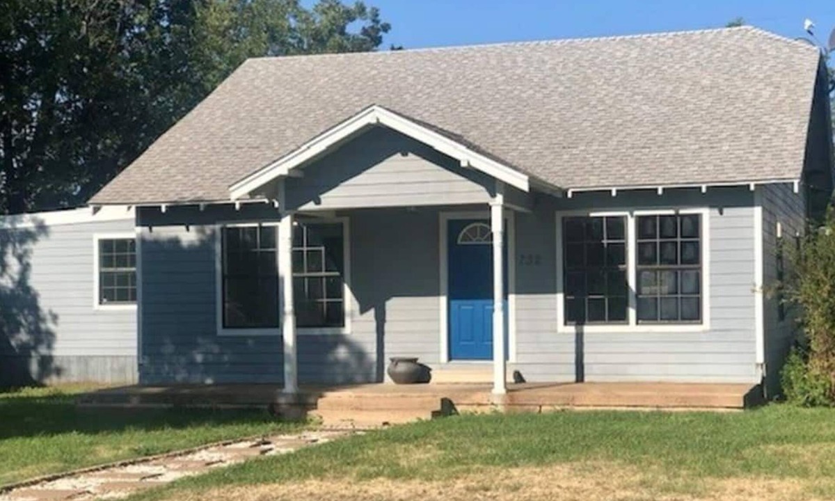Albany House | Casa de Cazadore - Come enjoy the outdoors!