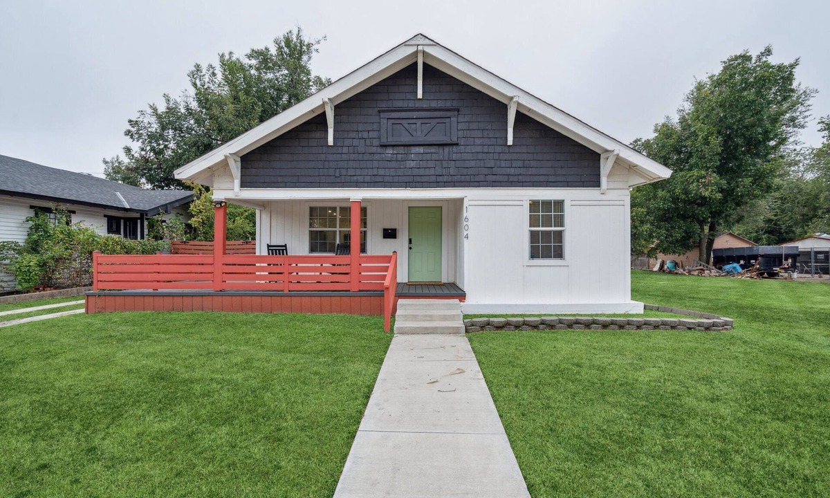Central Oklahoma City House | Central, charming, 4bd home, workspace, patios, king bed