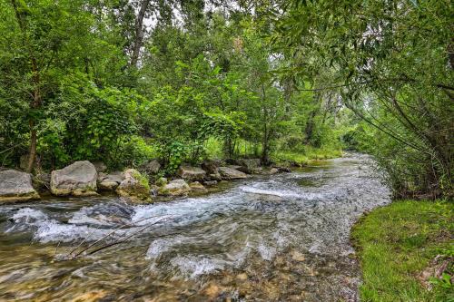 Spearfish Apartment | Central Creekfront Spearfish Apt by City Park