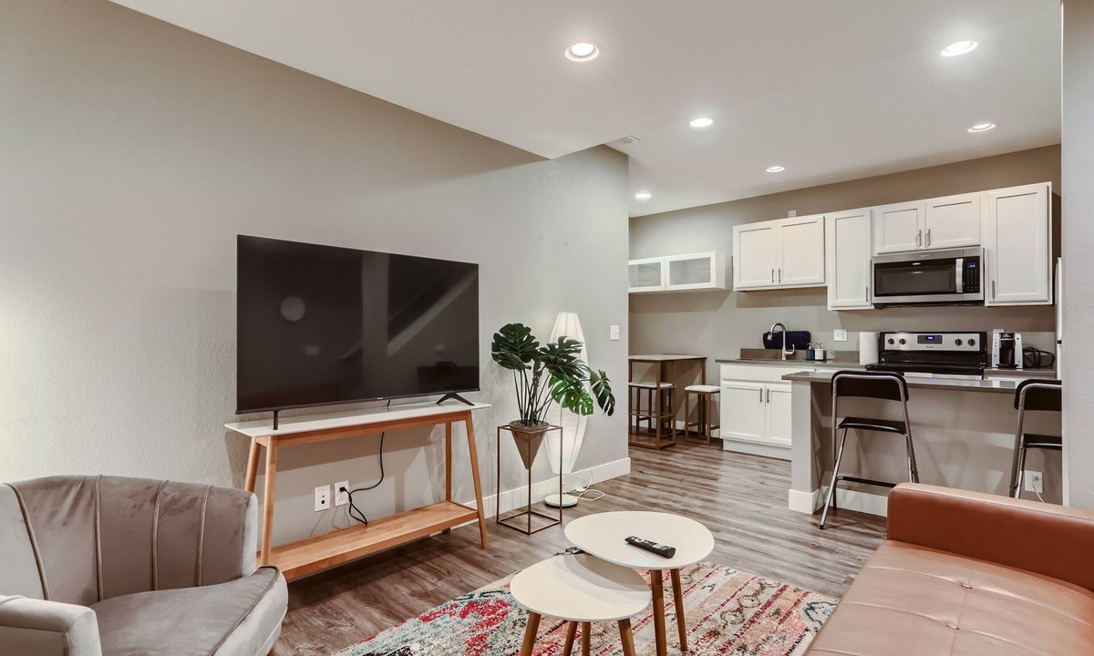 Stapleton House | Central Park Neighborhood | Vibrant Food Scene and Green Space | A/C