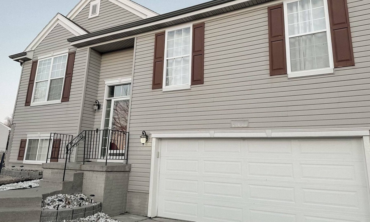 Millard House | Centrally Located Family Friendly Home in Quiet and Safe Neighborhood
