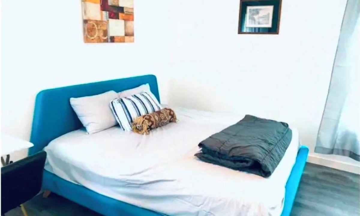 Northside House | Charming 1-bedroom house with AC and WiFi in vibrant Houston Downtown