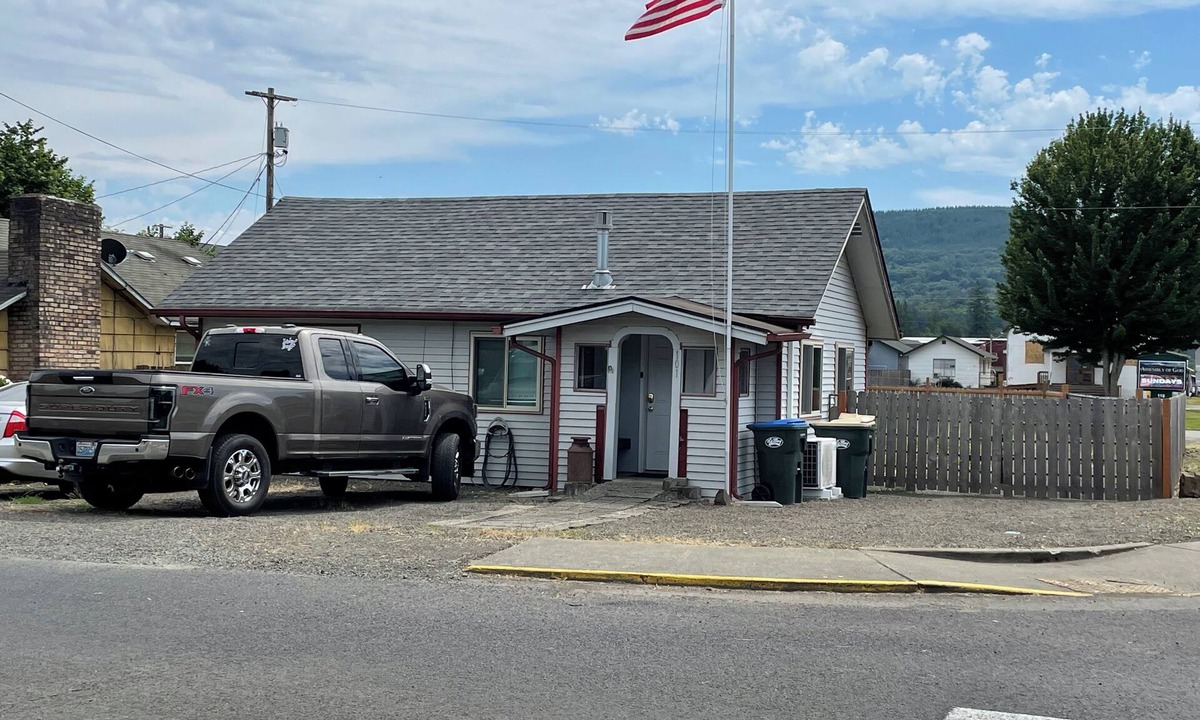 Mossyrock House | Charming 2-bedroom house in Mossyrock, Pet friendly. Boat parking