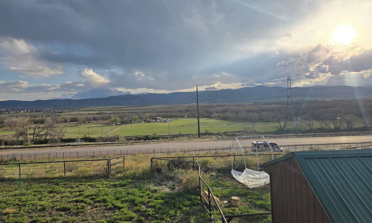 Westridge Other | Charming 2-bedroom in-home walkout private apartment in tranquil Littleton