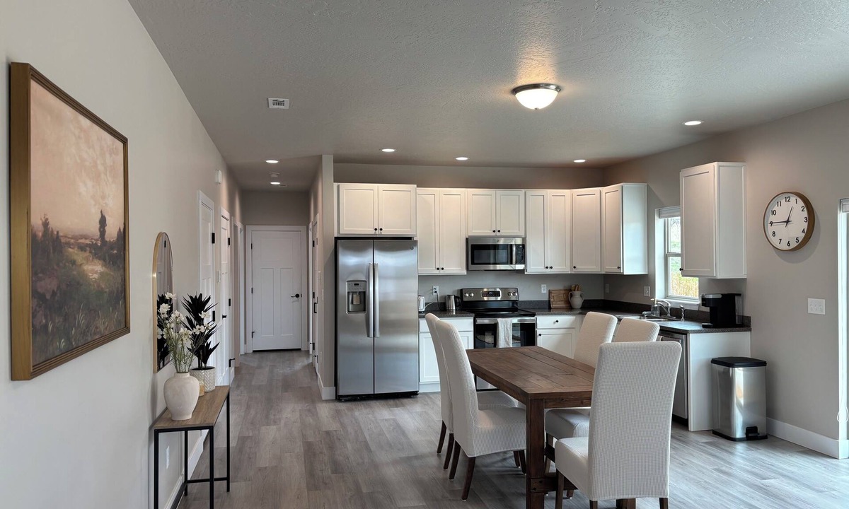 Stevensville House | Charming 2-bedroom house in Stevensville with AC, WiFi