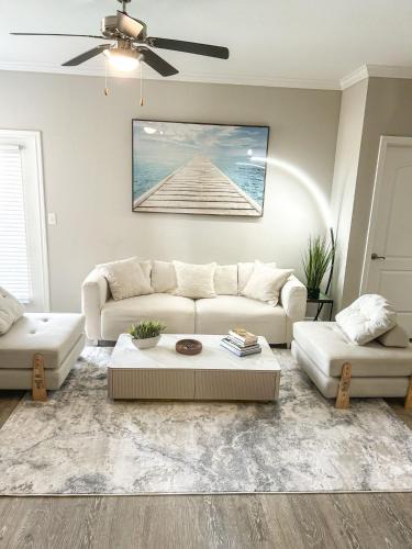 Egypt Apartment | Charming 2BR 2BA Oasis in Magnolia
