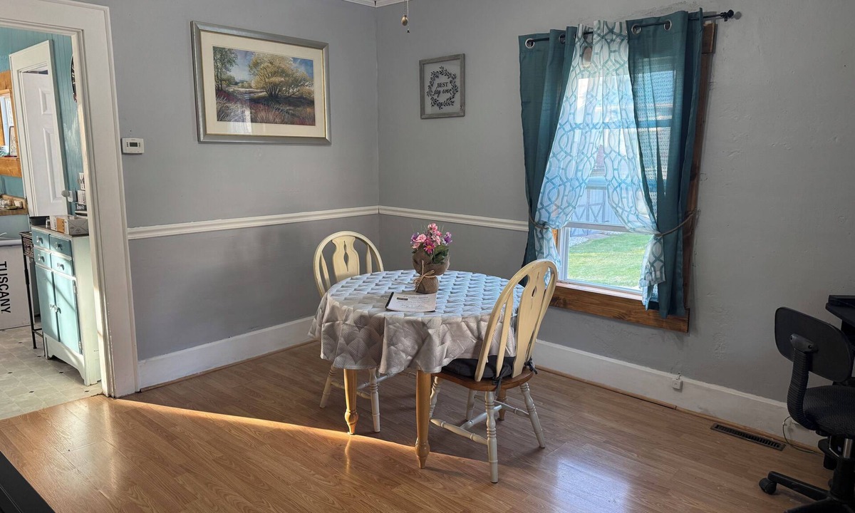 Barnesville House | Charming 3 Bedroom house with plenty of space.