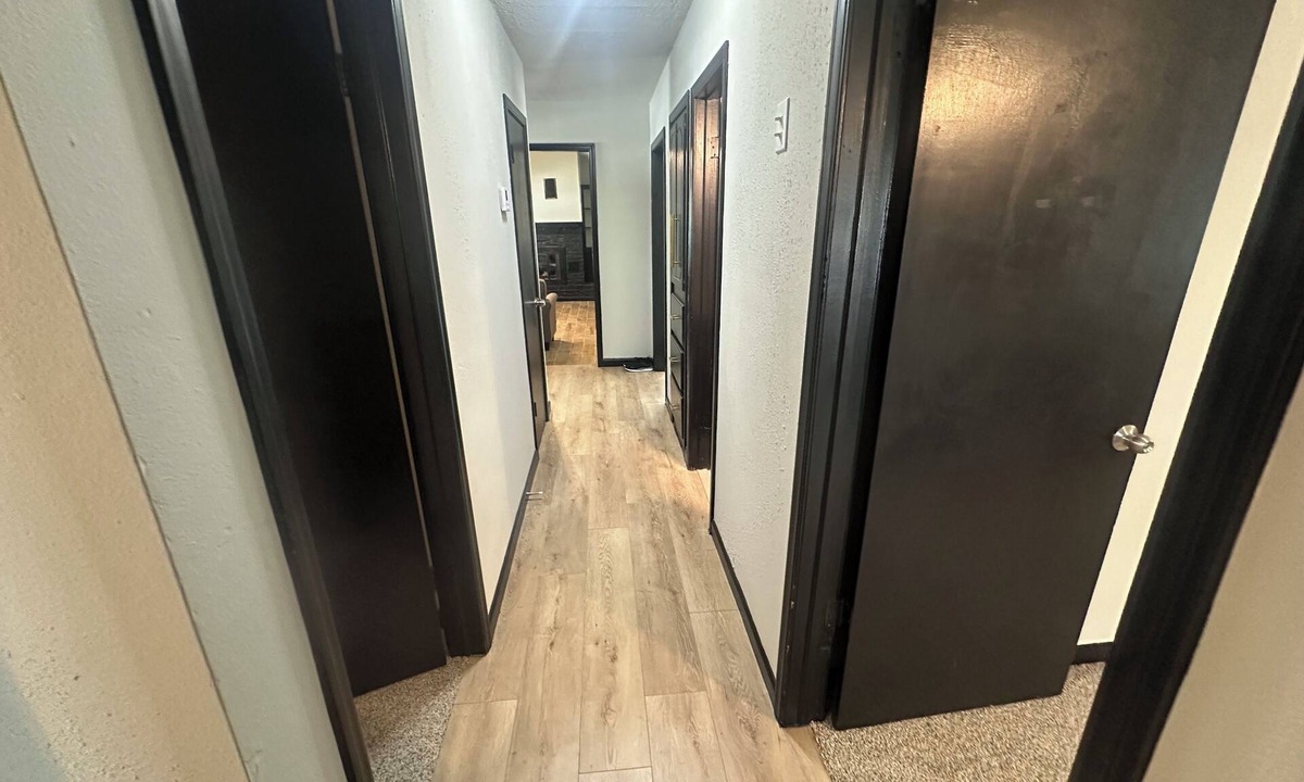 Oklahoma County House | Charming 4-bedroom farmhouse with WiFi, AC in welcoming Spencer