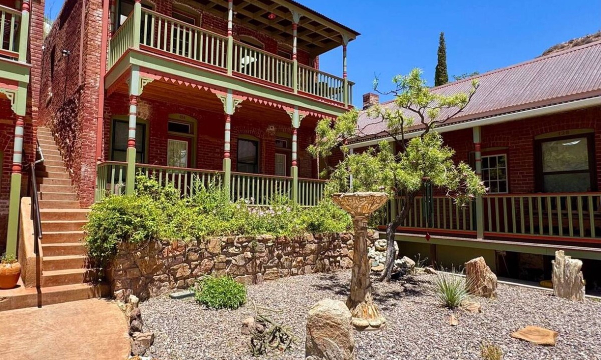 Brewery Gulch Apartment | Charming Brewery Gulch apartment in a historic former brothel close 2 everything