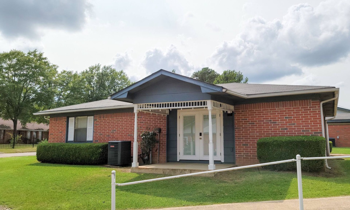 Idabel Cottage | Charming Cottage Apartment with all amenities