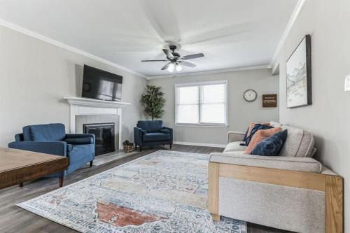 Madison House | Charming Farmhouse Retreat in Madison AL