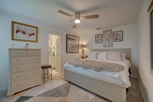 Clear Lake Villa | Charming Getaway Retreat