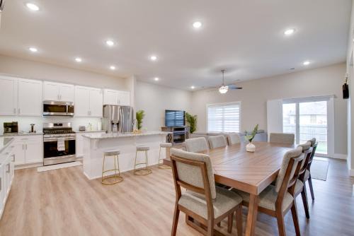 Ozark House | Charming Ozark Abode w/Yard & Pool Access