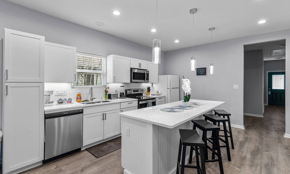 Denver Heights Cottage | Charming Walkable 4 Br/2.5 BA Near Dtown Riverwalk
