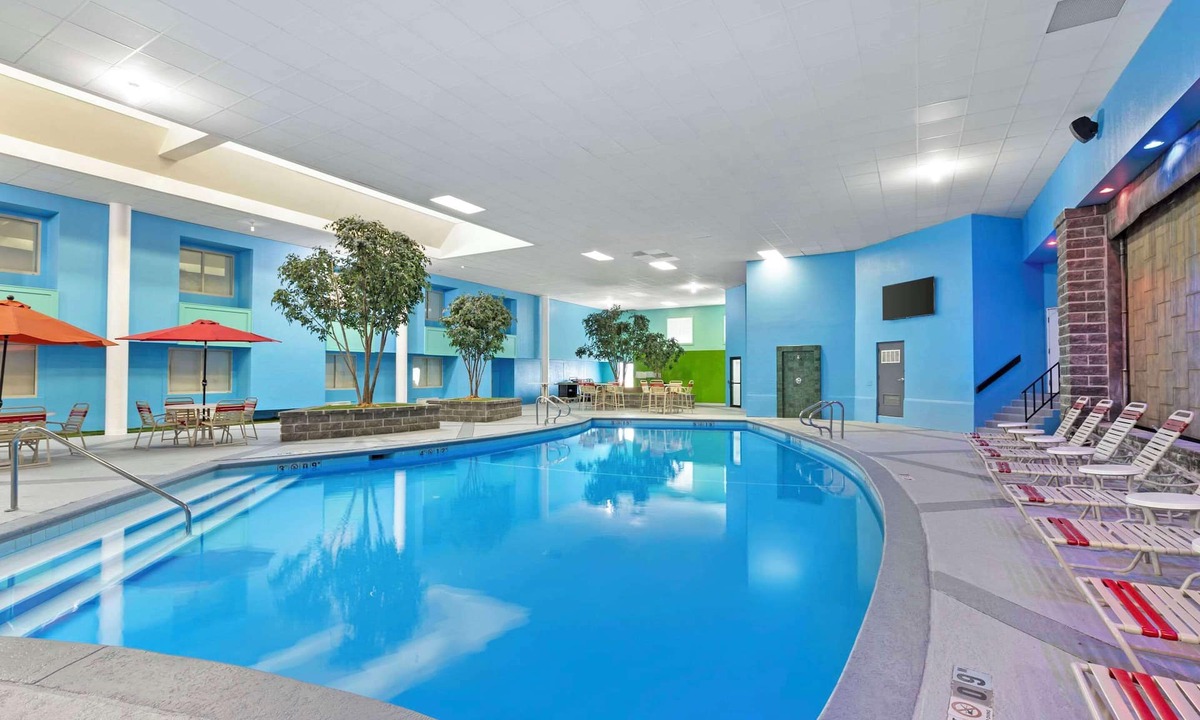 Des Moines Hotel | Clarion Inn Des Moines Airport