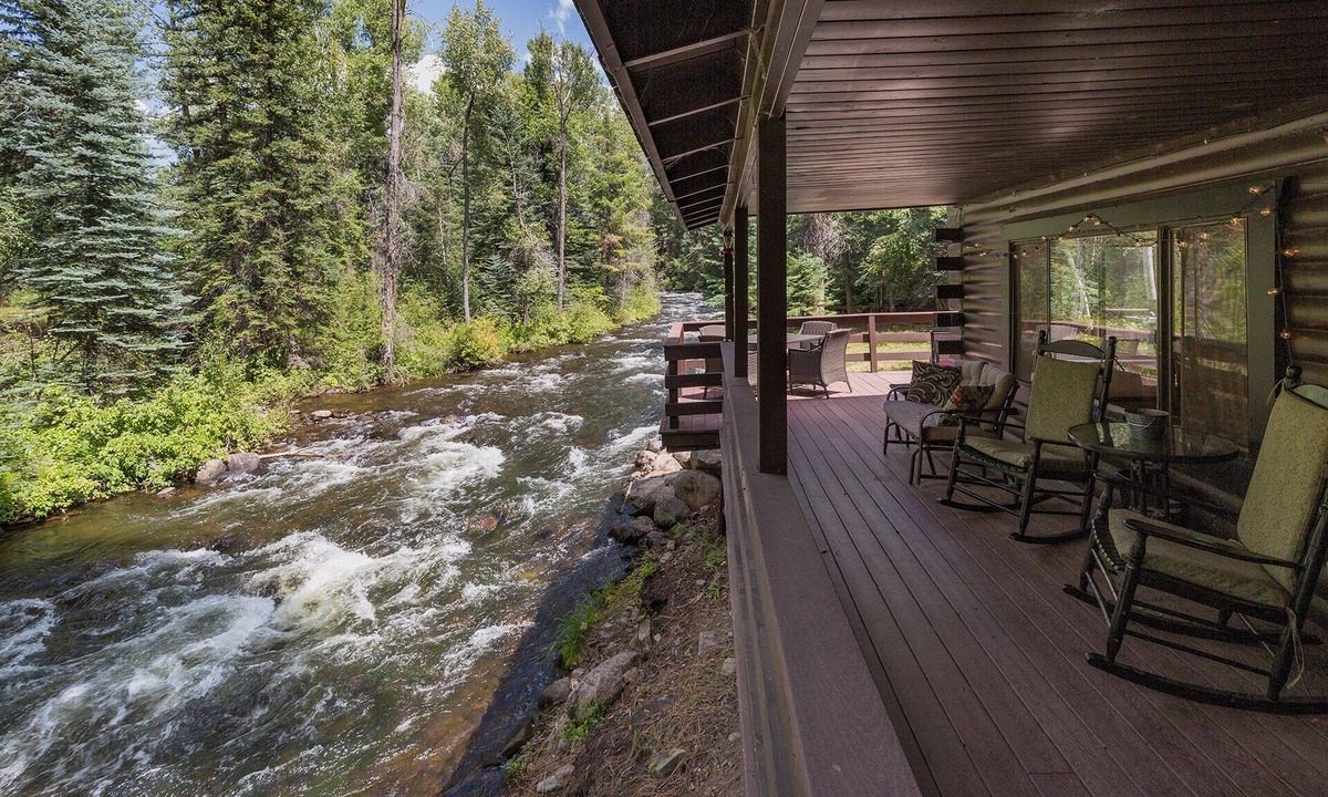 Durango Cabin | Classic Colorado Cabin on the Florida River - 20 Minutes to Downtown Durango