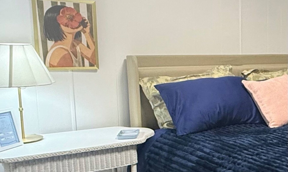 Gardner House | Close to KC yet has that small town charm